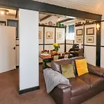 Steps * ウィットビー