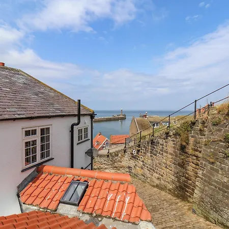 Steps ウィットビー